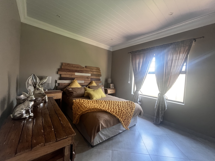 4 Bedroom Property for Sale in Wilkoppies North West